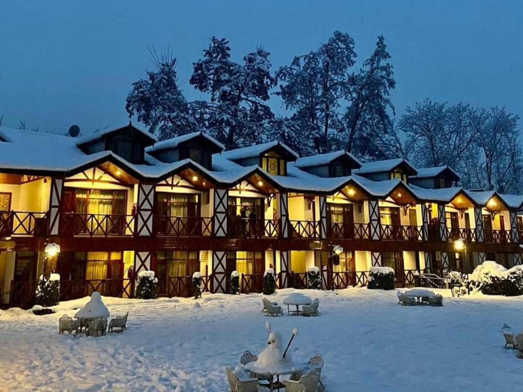 Fortune Resort Heevan Srinagar