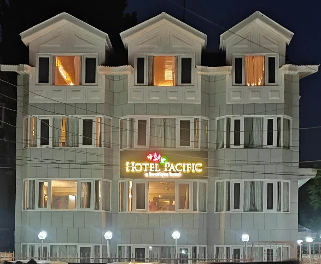 Hotel Pacific Srinagar best hotels in Srinagar