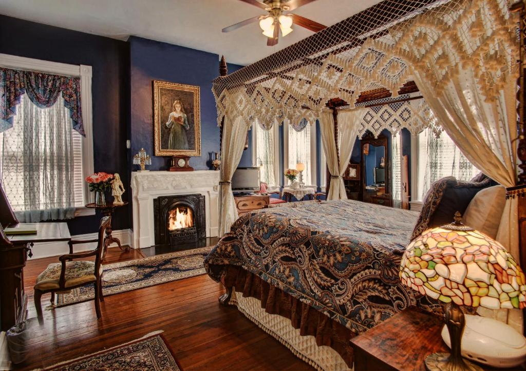 Best Hotels in Savannah, Georgia